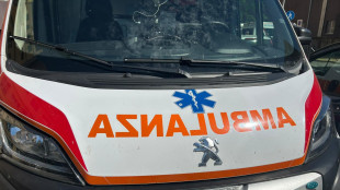 Morto operaio di 34 anni precipitato nel vuoto in un oleificio