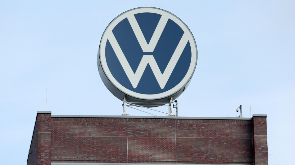 Borsa: in Europa il settore auto &egrave; il peggiore da inizio anno