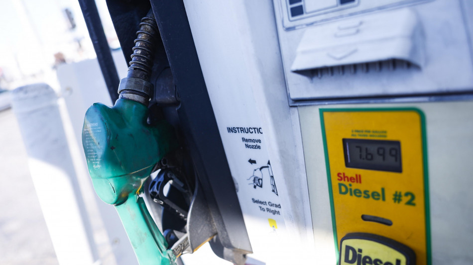 Vola il diesel negli Usa, prezzi al record storico di 6,3956 dollari al gallone