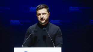 Zelensky ai Volenterosi, 'abbiamo bisogno di sanzioni Usa'