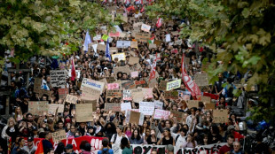 'Lutando por nosso futuro': estudantes convocam novos protestos na Fran&ccedil;a