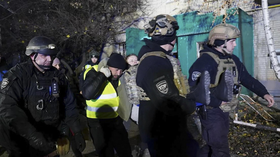 Kiev, missili russi lanciati su Sumy e Kharkiv