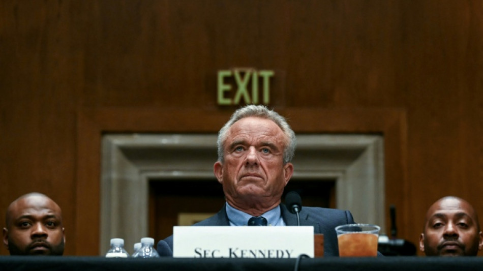 Expertos en vacunaci&oacute;n despedidos por la administraci&oacute;n Trump dan la voz de alarma