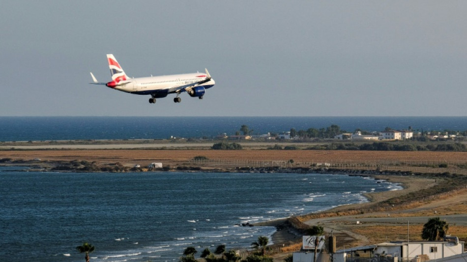 IAG, casa matriz de British Airways e Iberia, reduce sus p&eacute;rdidas trimestrales por la reanudaci&oacute;n del tr&aacute;fico