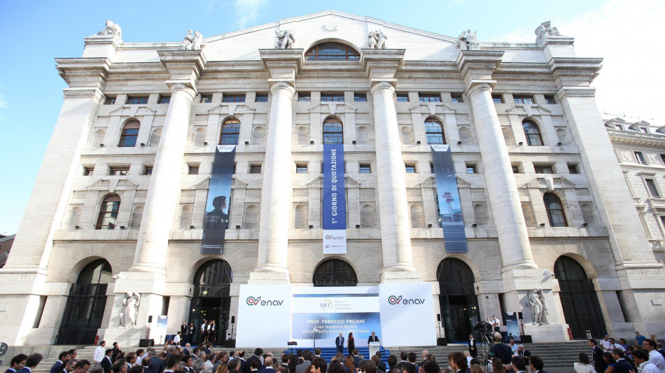 Borsa: Milano apre in rialzo sopra quota 40mila , +0,74%