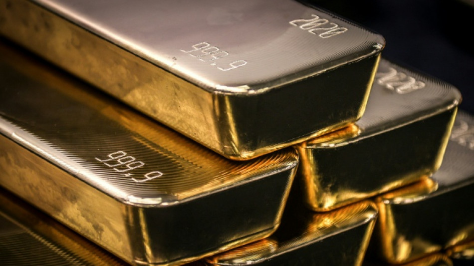 Gold tops $4,000 for first time as traders pile into safe haven