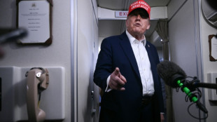 Trump diz que 'provavelmente' enviar&aacute; 12 cartas sobre tarifas a aliados