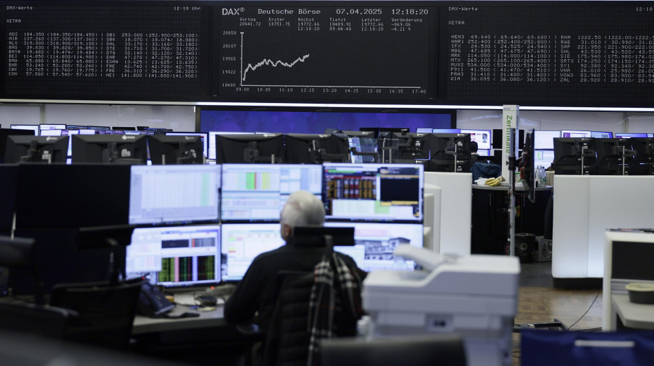 Borsa: l'Europa prende le misure ai dazi e allunga il passo