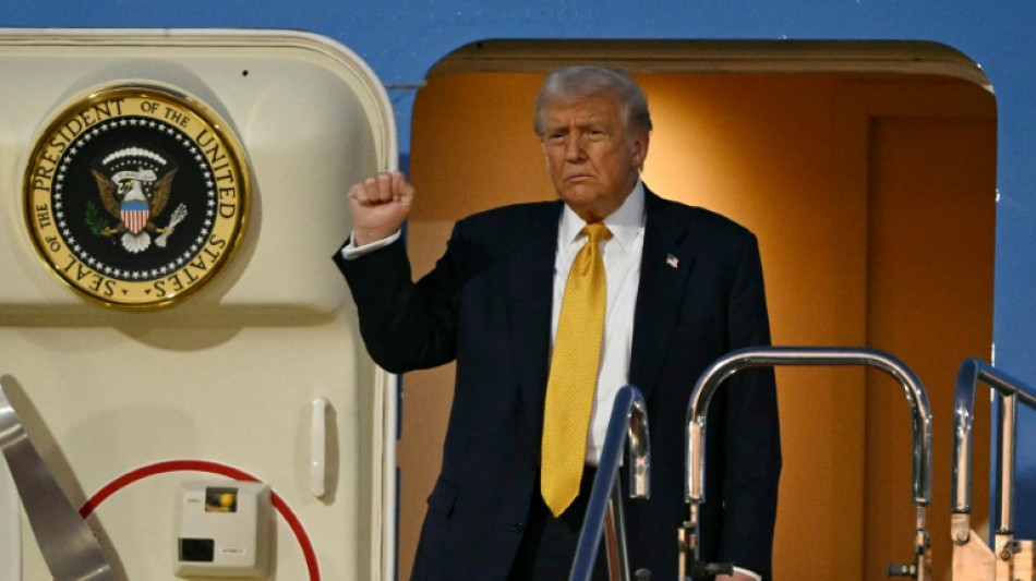 Commerce et défense dominent la visite de Trump au Japon