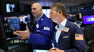 Les Bourses mondiales soulag&eacute;es, esp&egrave;rent une d&eacute;sescalade des tensions commerciales