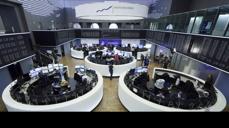 Borsa: l'Europa chiude di slancio, Francoforte +2,27%