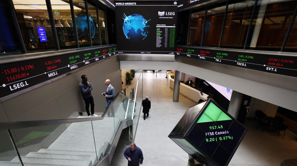 Borsa: l'Europa gira in positivo, Milano +0,1%