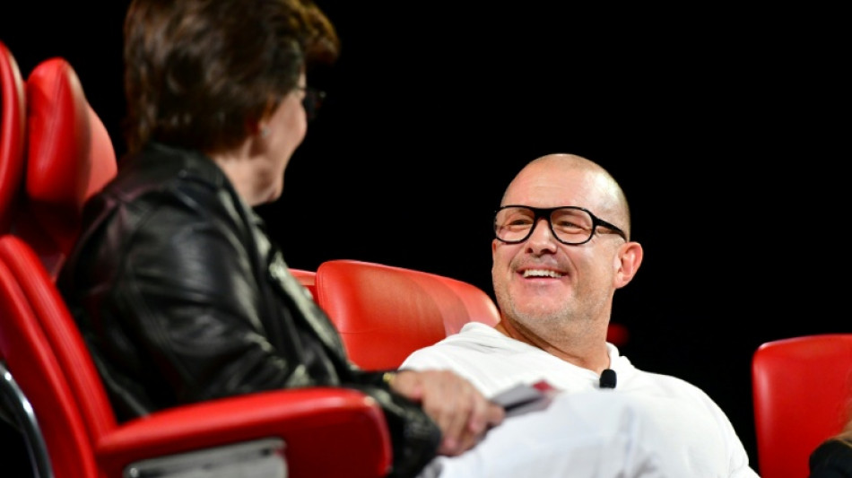 OpenAI s'attaque aux appareils connectés, avec le designer historique d'Apple aux commandes