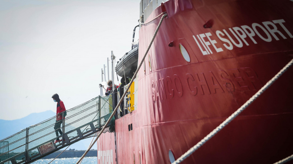 La nave di Emergency recupera 2 cadaveri al largo Libia