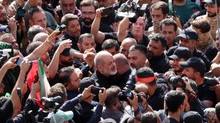 Seconda apparizione pubblica al funerale di Khamenei per il capo dei Pasdaran