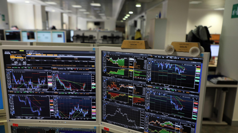 Borsa: l'Europa resta in leggero rialzo, Milano +0,7%
