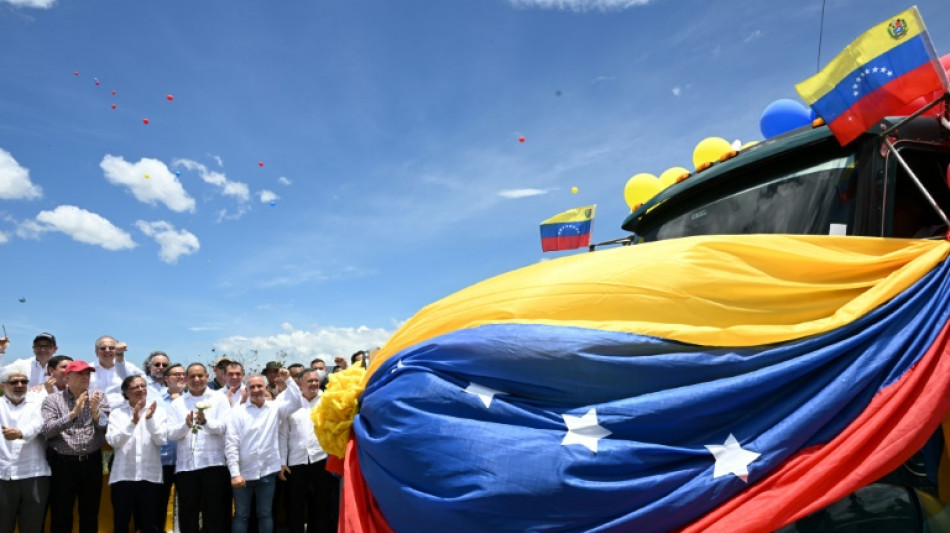 Venezuela y Colombia reabren frontera cerrada desde 2015 con Petro como anfitri&oacute;n