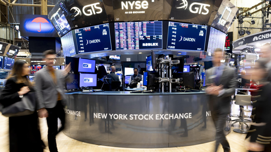 Wall Street apre contrastata, Dj +0,05%, Nasdaq -0,41%