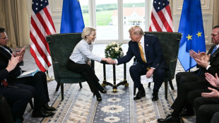 EU und USA erzielen Handelsabkommen: Trump kündigt 15 Prozent Zoll auf EU-Waren an
