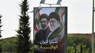 Nyt, Khamenei vorrebbe andare alla tumulazione del padre il 9