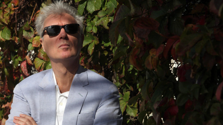 50 anni di Talking Heads, un video con Saoirse Ronan