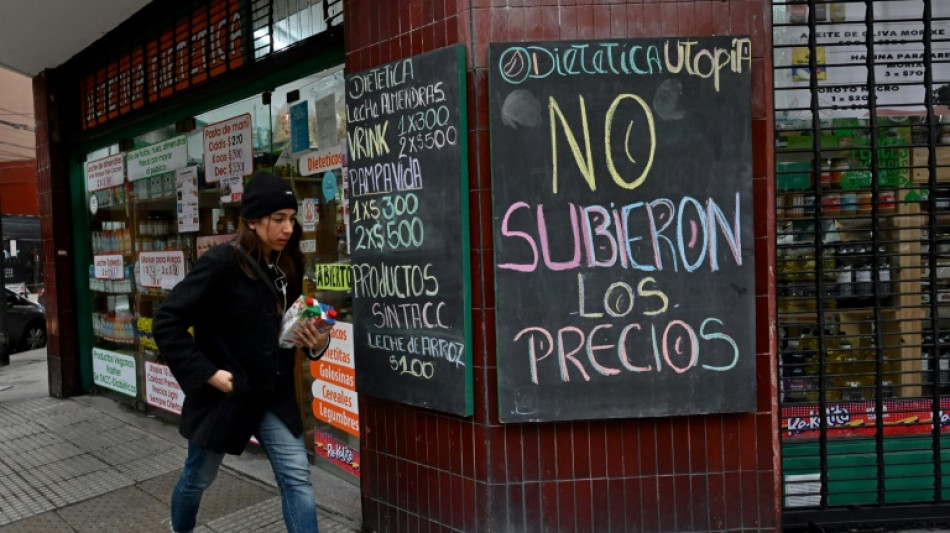 Compras nerviosas y remarcaci&oacute;n de precios en Argentina ante temores por inflaci&oacute;n