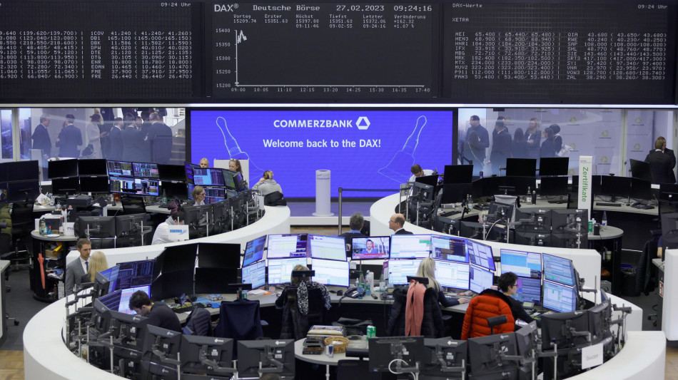 Borsa: Europa sale con Fmi e Wall Street, a Milano rally Iveco