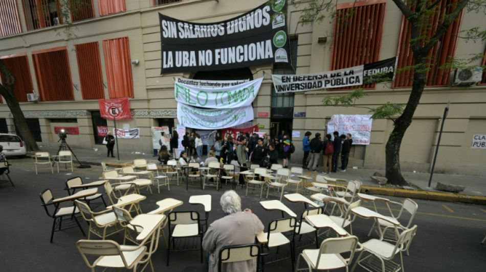 Deputados argentinos mant&ecirc;m veto de Milei &agrave; lei de or&ccedil;amento universit&aacute;rio