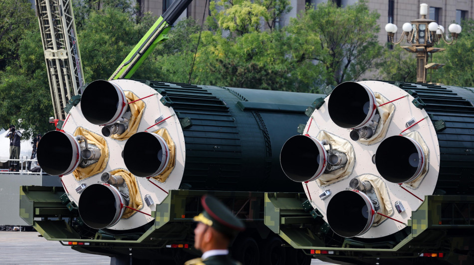 Pechino, 'condotto con successo lancio di prova di un missile nel Pacifico'
