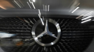 Mercedes-Benz profit plunges on tariff, China woes 