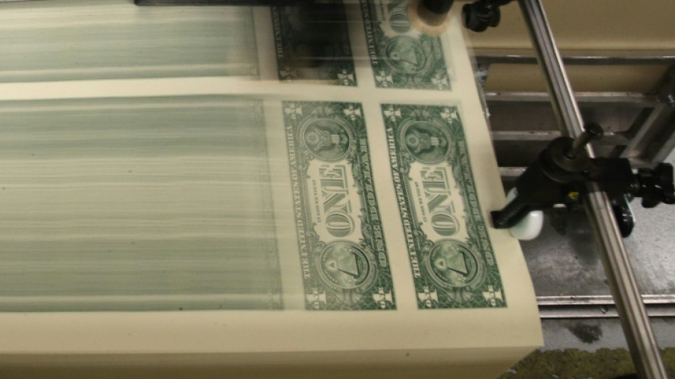 Stocks, oil slump as China retaliates and Trump digs in heels