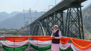 Indiens Ministerpräsident Modi eröffnet Eisenbahnstrecke in Kaschmir