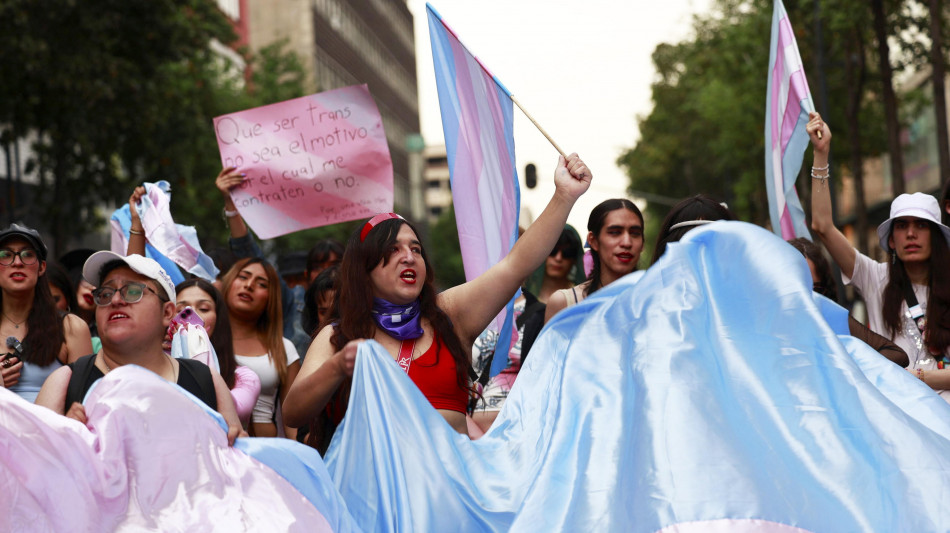 Trump taglia i fondi alle scuole del Maine per atlete trans