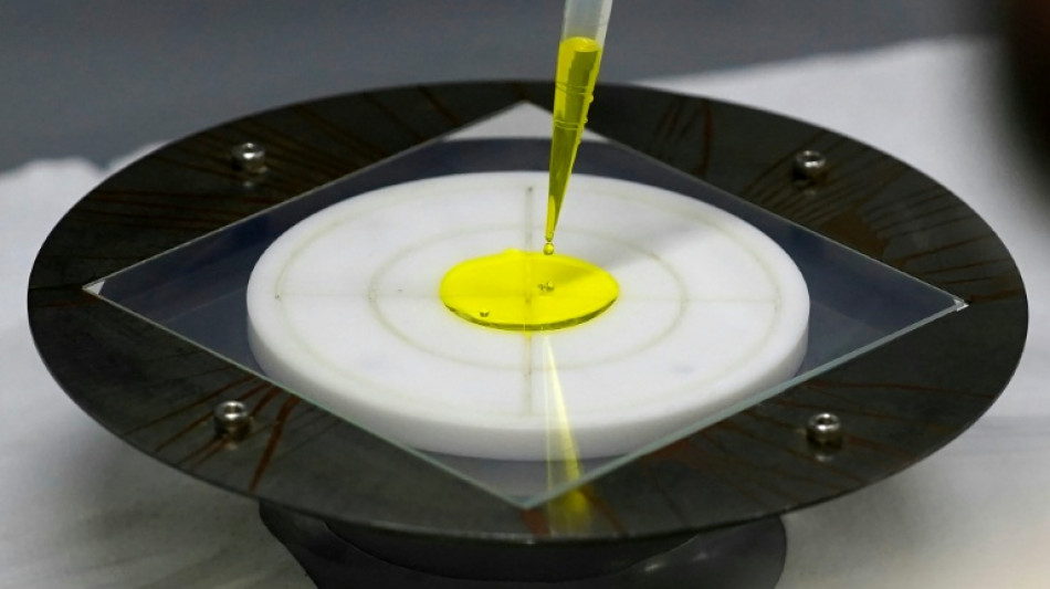 Japan sees bright future for ultra-thin, flexible solar panels