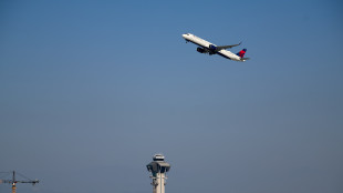 Centinaia di voli cancellati negli Usa per lo shutdown