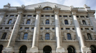 Borsa: l'Europa fiacca con timori su Ai, Milano pesante (-1,1%)