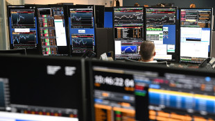 Borsa: l'Europa chiude incerta, Parigi -0,33%