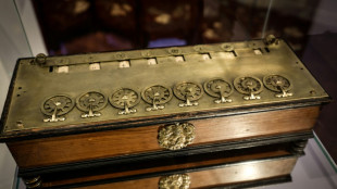 Après la suspension de la vente de la Pascaline, objectif trésor national