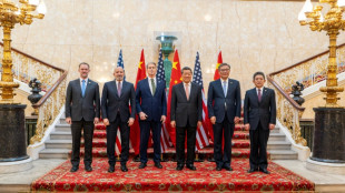 Hopes rise as US and China hold second day of trade talks