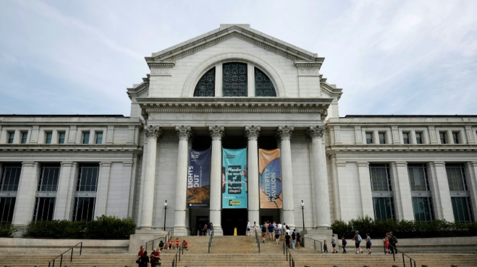 Trump ordena eliminar la "ideolog&iacute;a inapropiada" de los museos Smithsonian