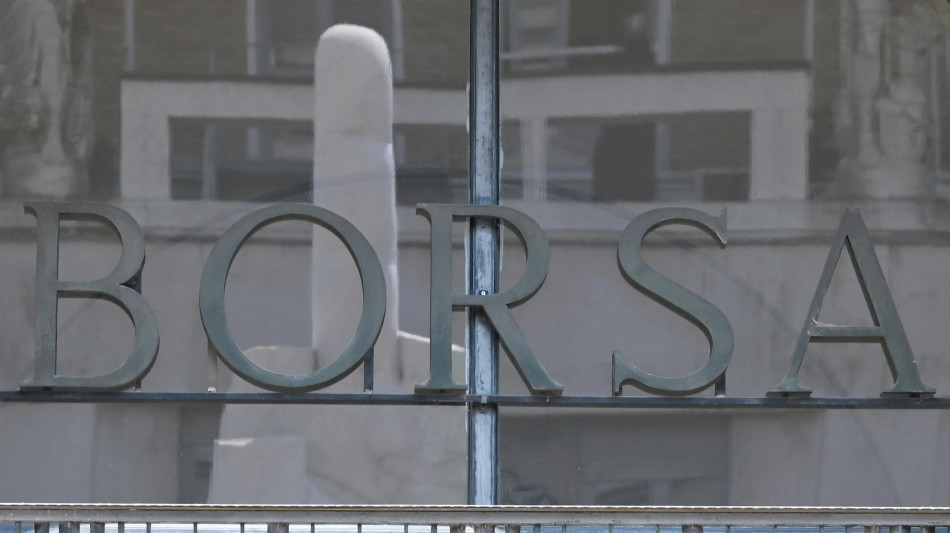 Borsa: Milano vola in avvio di seduta (+6,2%)