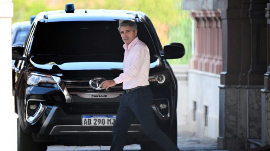 Argentina negocia empréstimo de US$ 20 bilhões com FMI