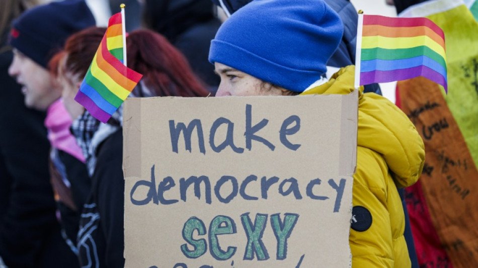 Umfrage in Thüringen: Unterstützung für Demokratie - aber Vertrauen gesunken