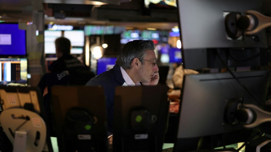 Les Bourses mondiales terminent dans le vert à l'issue d'une semaine agitée