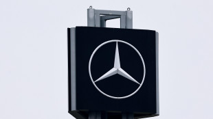 Il fatturato di Mercedes nel trimestre cala a 30,7 miliardi di euro, pesa la Cina