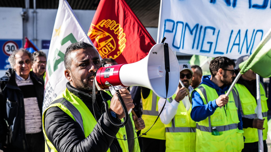Stellantis pesante in Borsa su vici chiusure stabilimenti