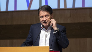 Conte, 'mi auguro pi&ugrave; candidati alle primarie, non un duello rusticano'