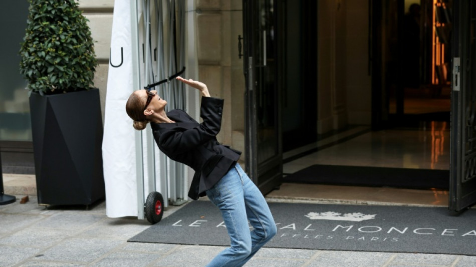 Vor C&eacute;line-Dion-Comeback: Paris organisiert riesiges Freiluft-Karaoke 