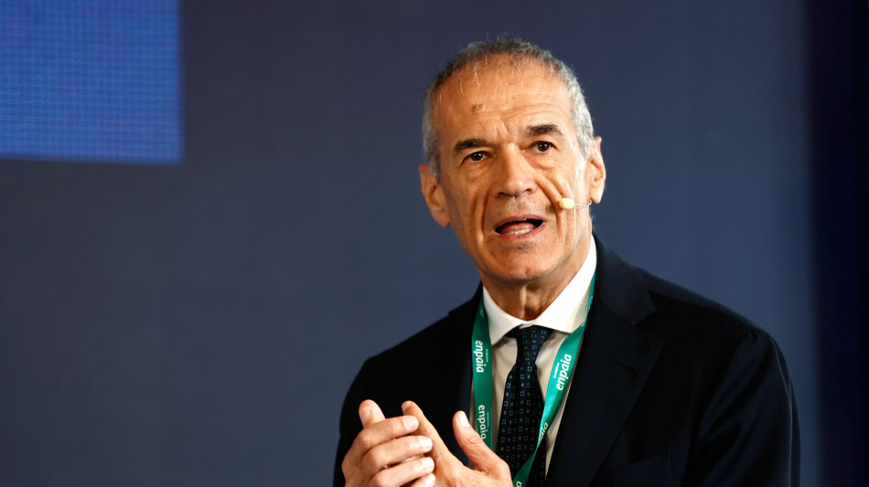 Cottarelli, non mi &eacute; arrivata nessuna proposta ufficiale per la candidatura a Milano