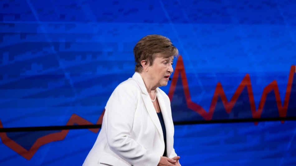 Aunque resistente, la econom&iacute;a mundial multiplica las se&ntilde;ales de alerta, advierte la jefa del FMI